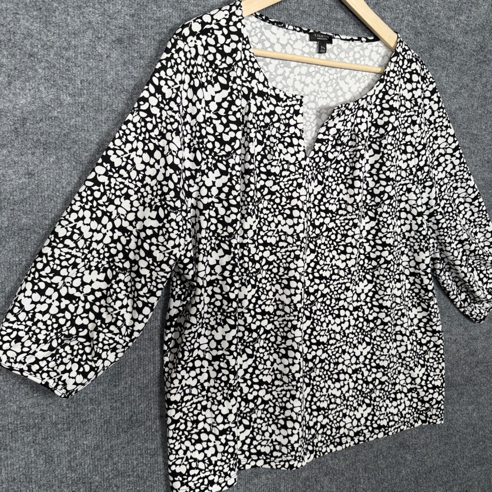 Talbots Petite Size 3X Top Blouse‎ Black White Abstract Floral Split Neck Office - Picture 3 of 8